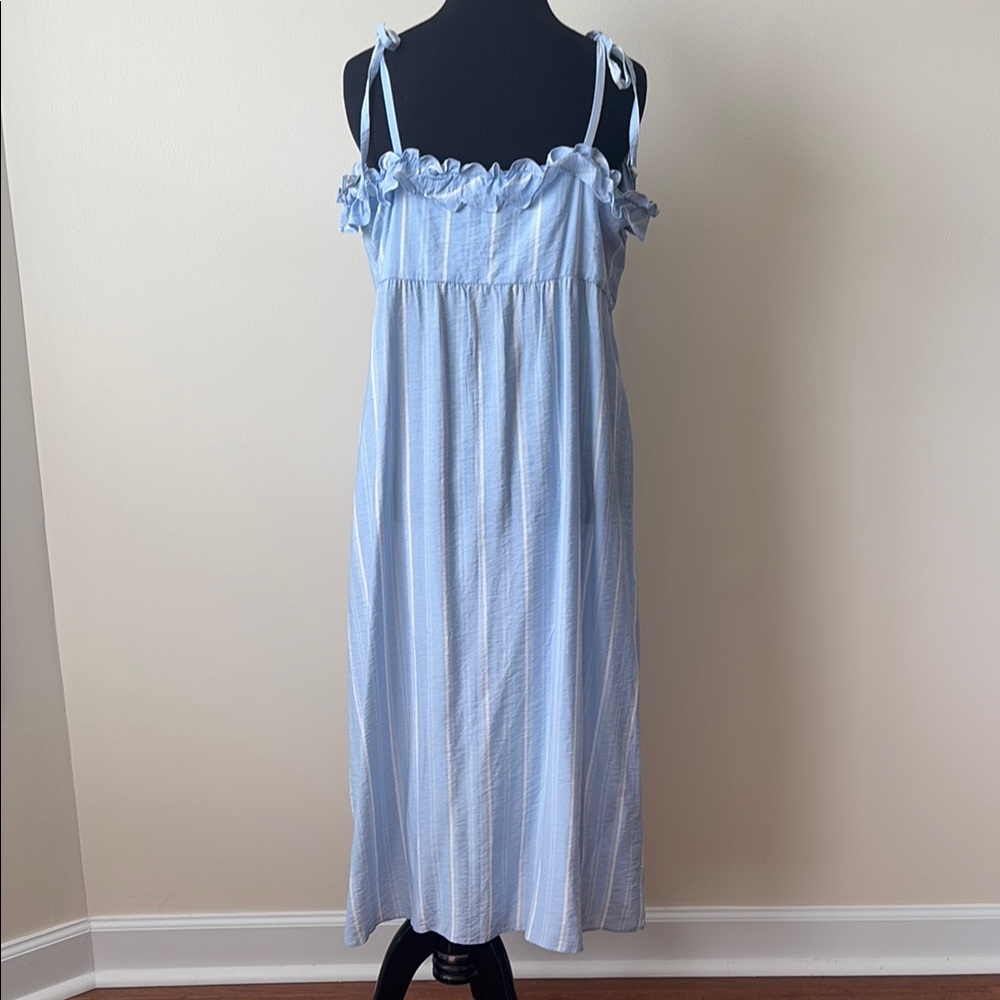New with tags! BCBG Paris, Tie Strap Dress - Picture 7 of 17